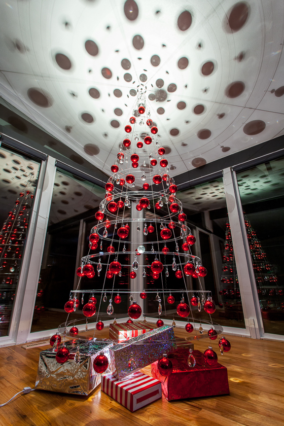 7.5ft Decorated Hanging Tree - Modern Christmas Trees