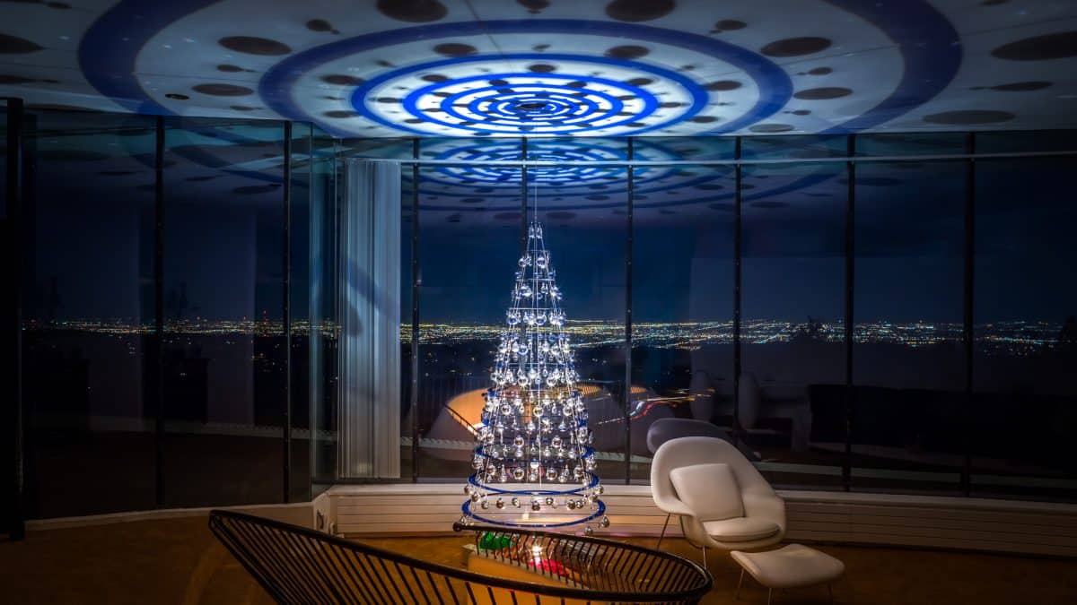 Sleeper House, Colorado - Modern Christmas Trees Sleeper House, Colorado - Modern Christmas Trees